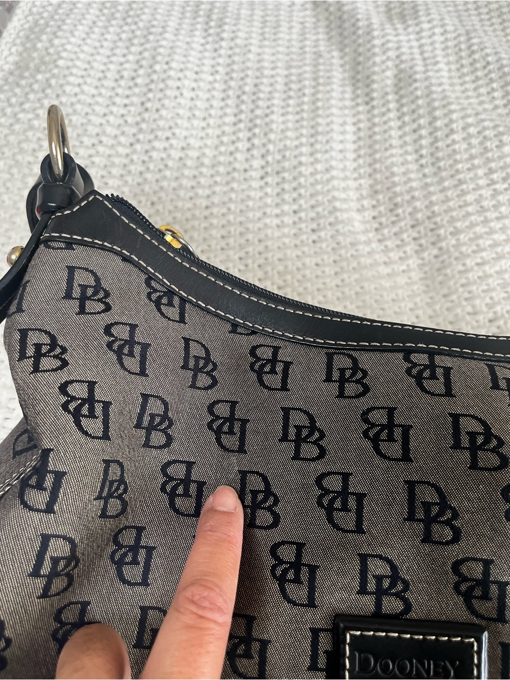 Dooney & Bourke Canvas Gray Logo Jacquard Shoulder Hobo Bag Black Leather Trim - Picture 9 of 16
